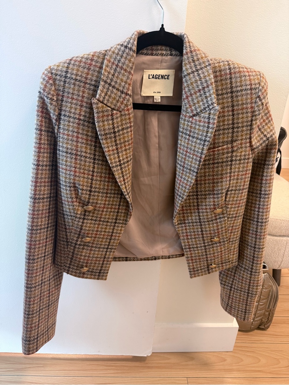 L'AGENCE Cropped Houndstooth Blazer in Beige, Brown and Rust